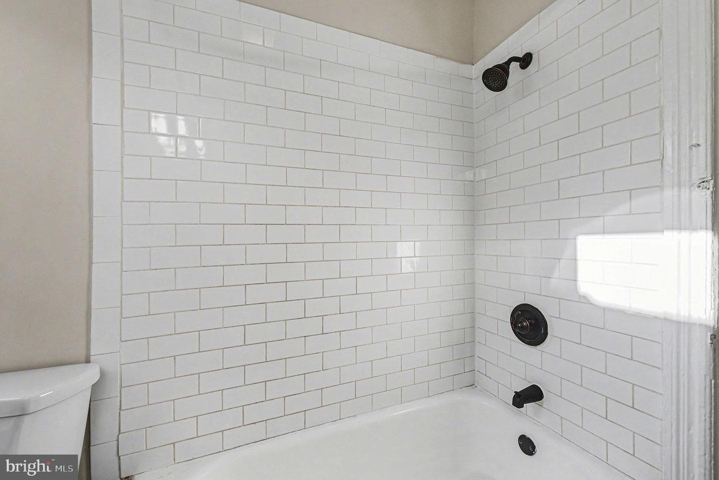 332 Oak Street photo 15