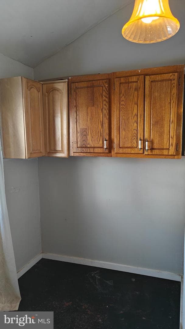 229 W Spruce Street photo 15