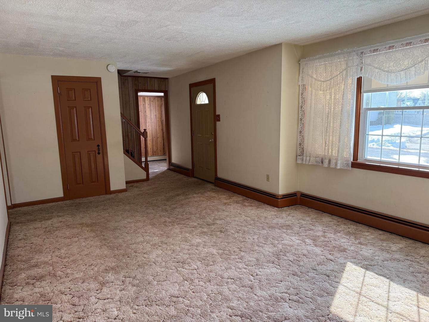 825 Lombardy Drive photo 4