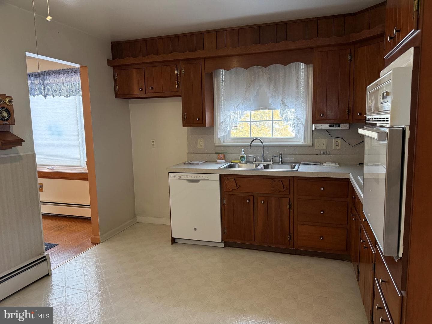 825 Lombardy Drive photo 7