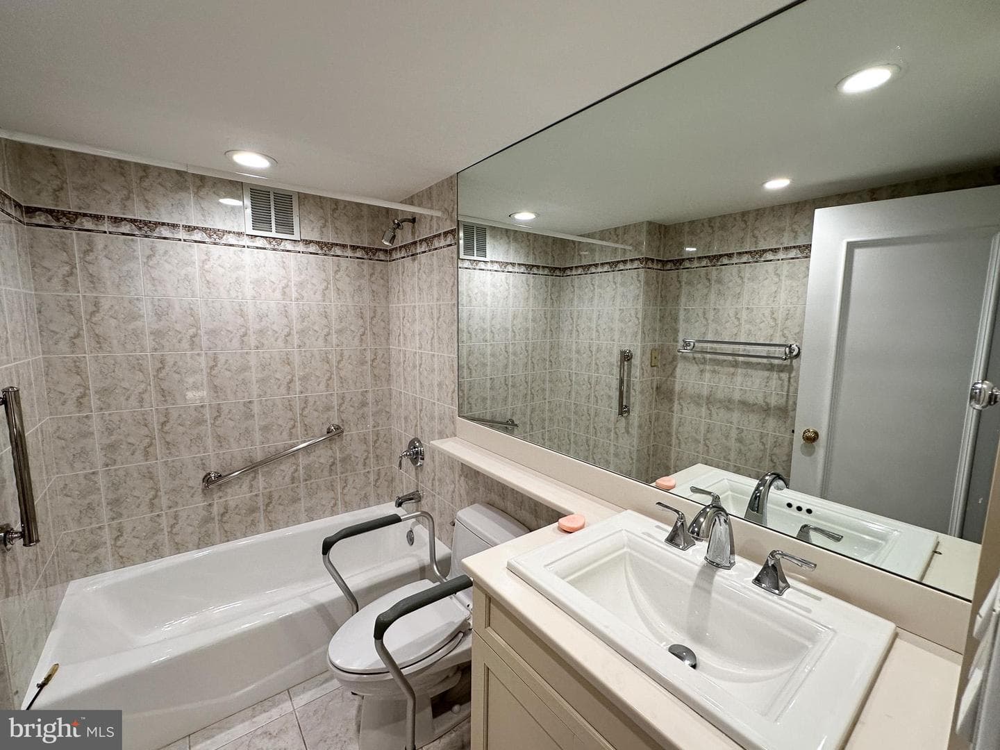 1001 City Avenue #W-405 photo 51