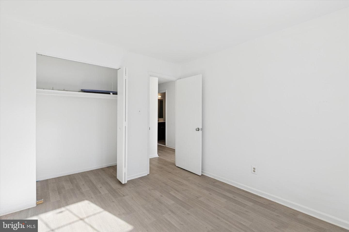 1036 Northridge #86-A photo 14