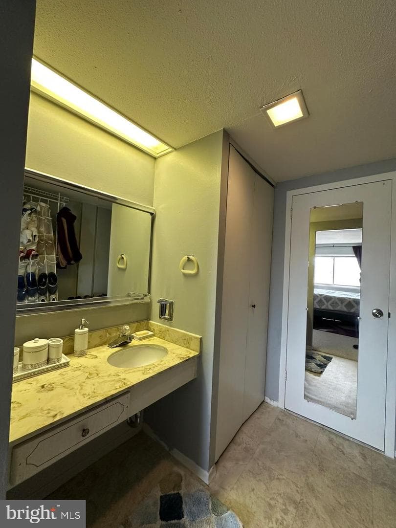 100 West Avenue #525s photo 32