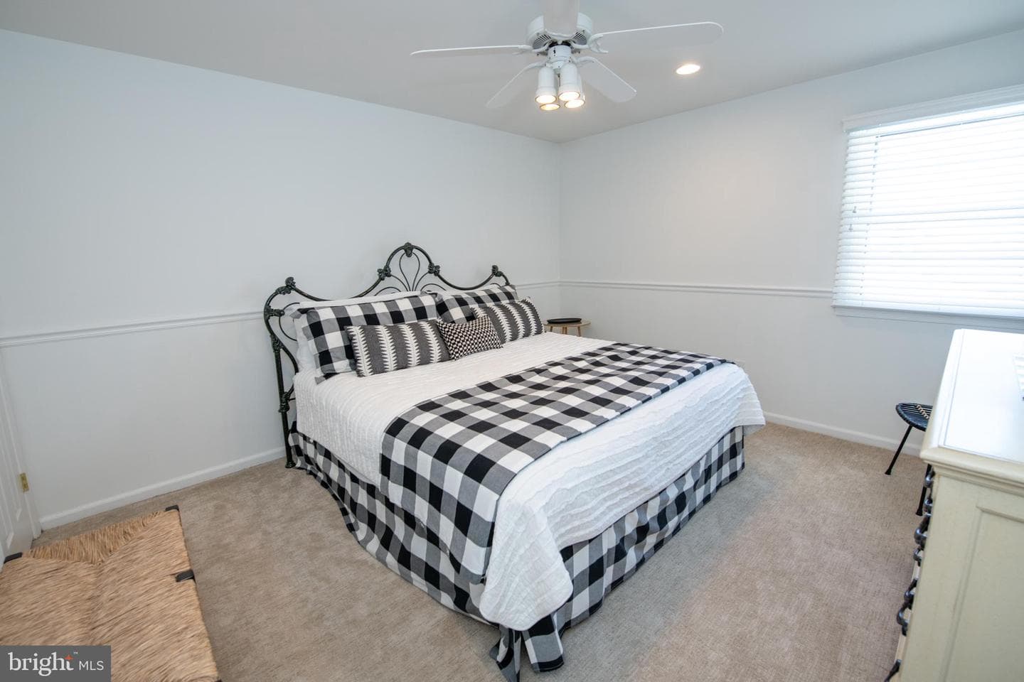 233 Lamplighter Lane photo 33