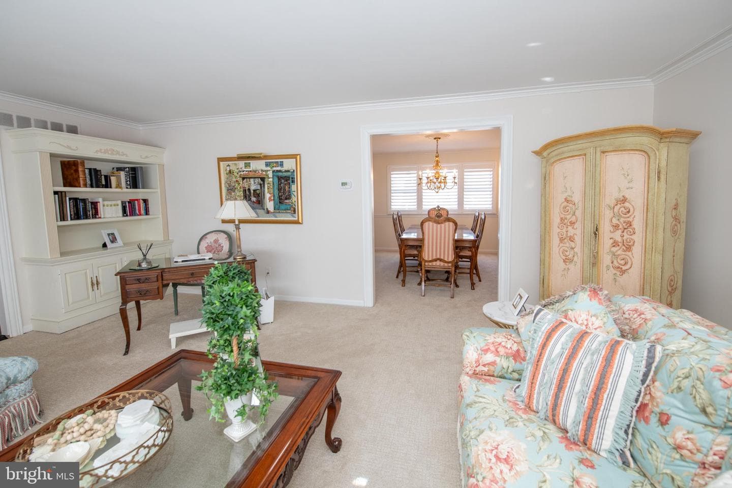 233 Lamplighter Lane photo 9