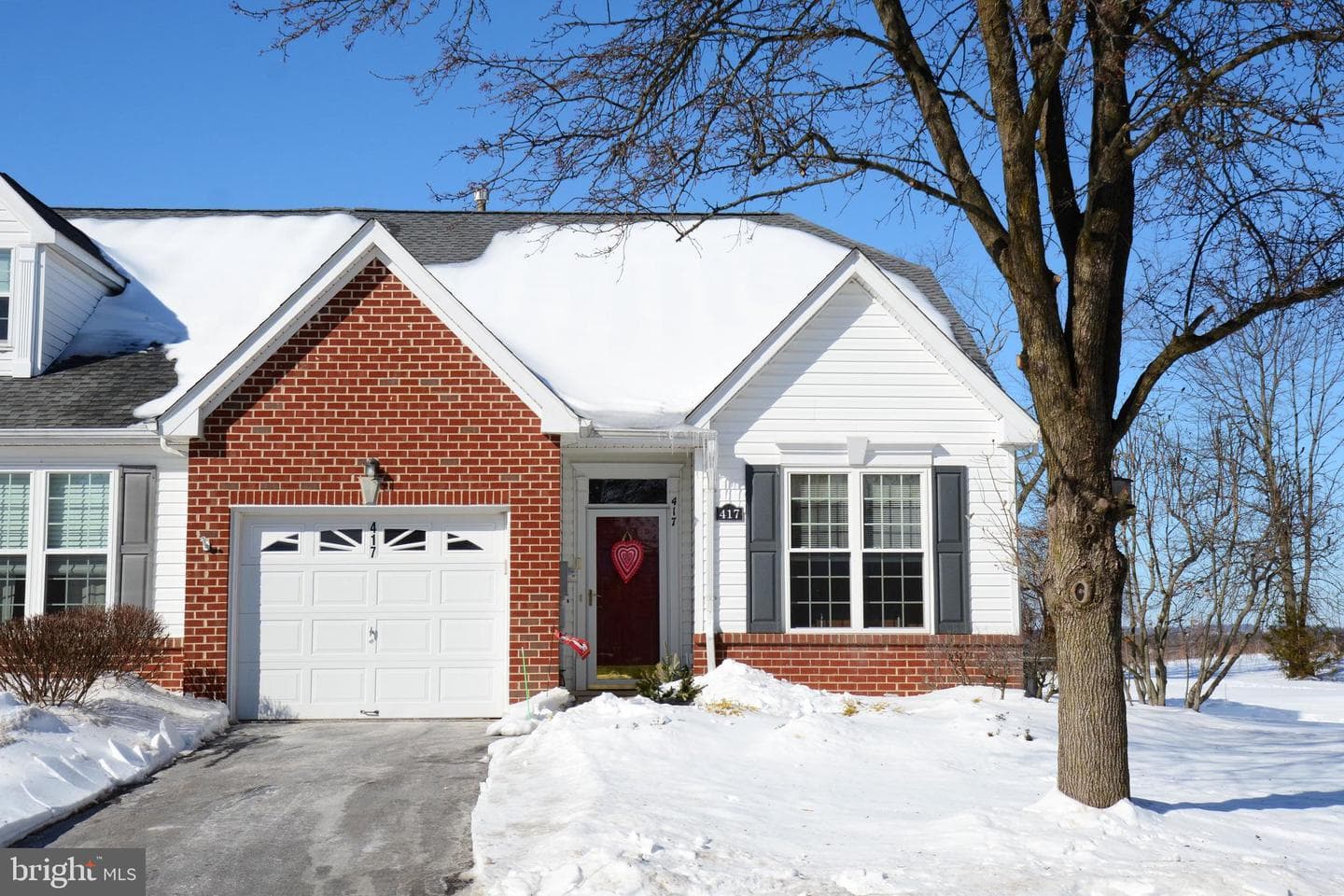 417 Ruth Court photo 2