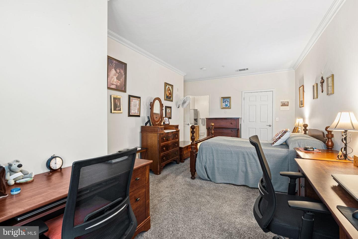 200 W Elm Street #1319 photo 11