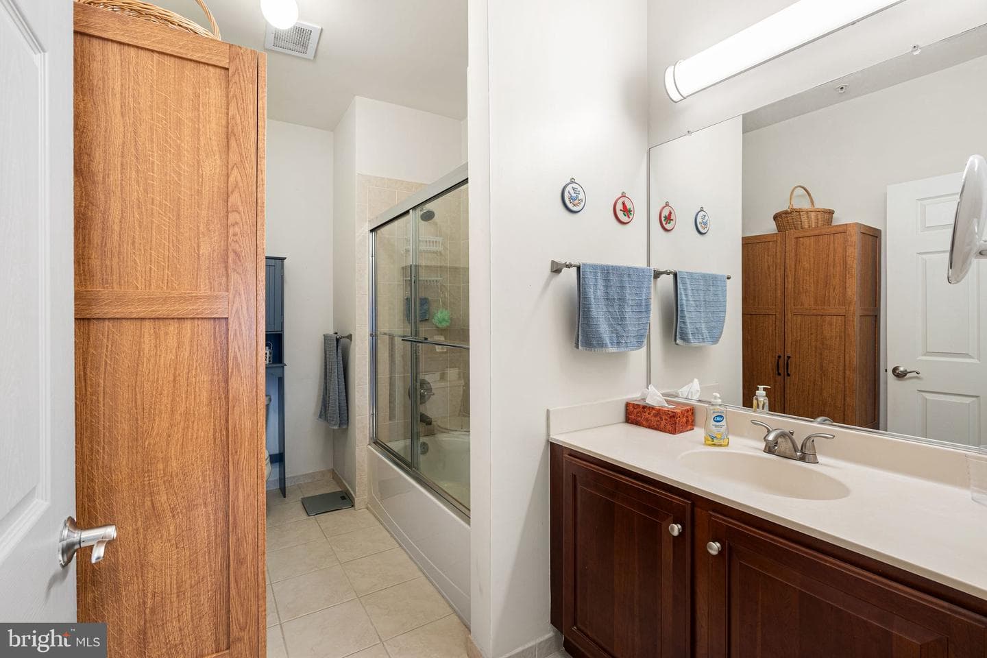200 W Elm Street #1319 photo 19