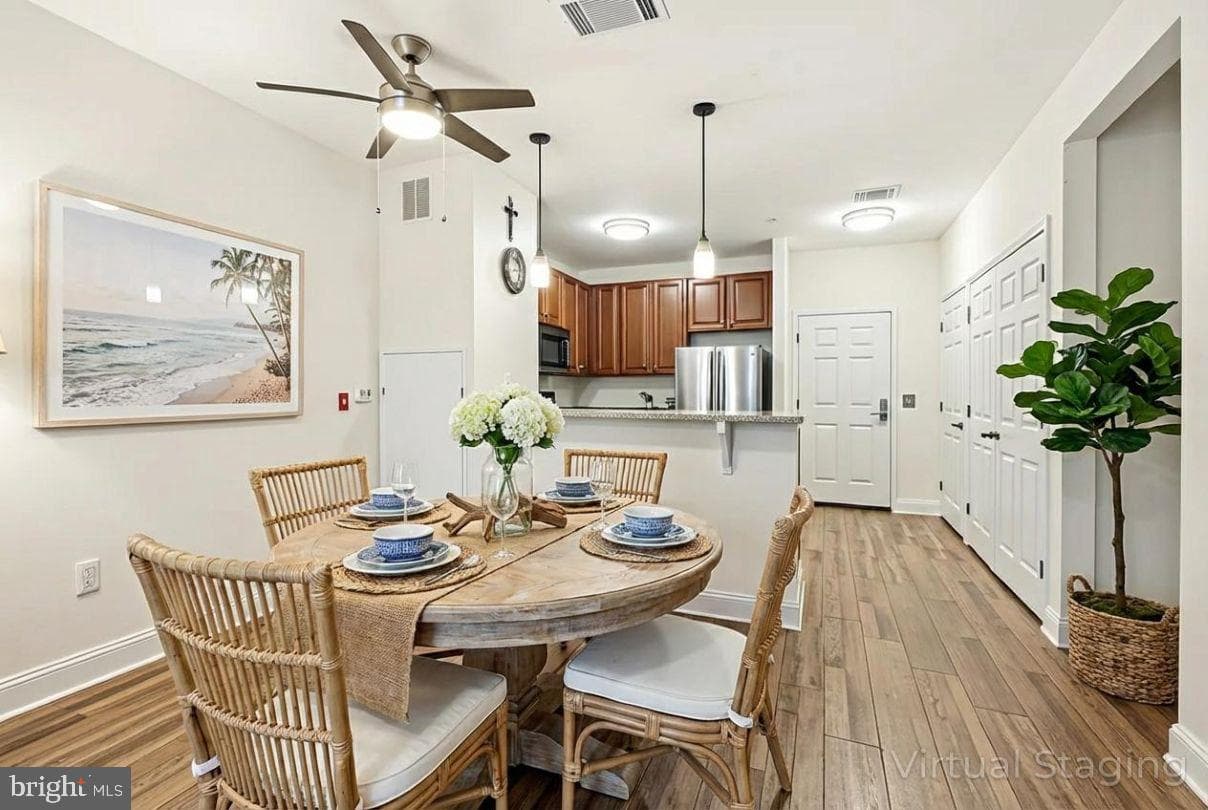 200 W Elm Street #1319 photo 2