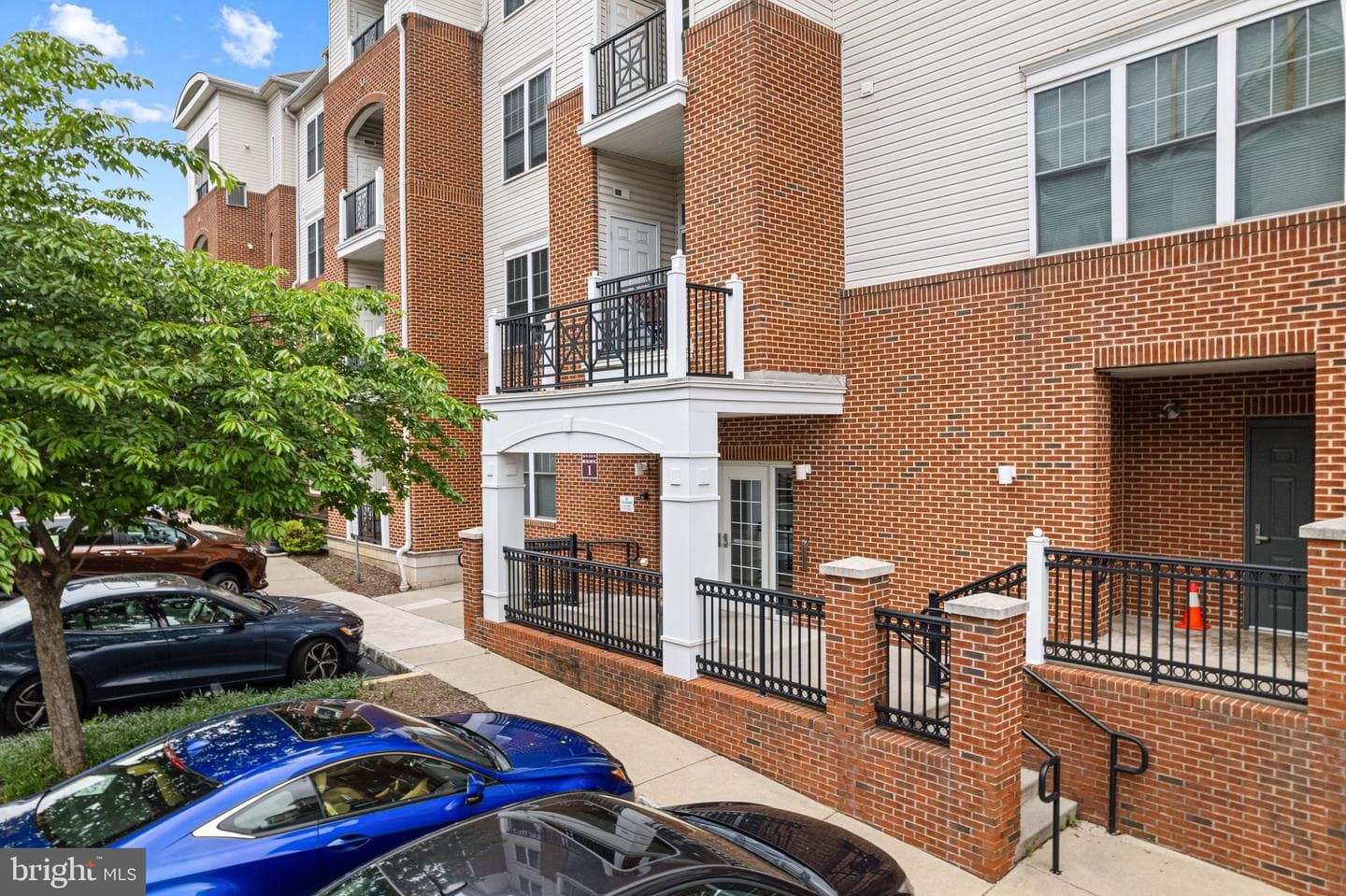 200 W Elm Street #1319 photo 29