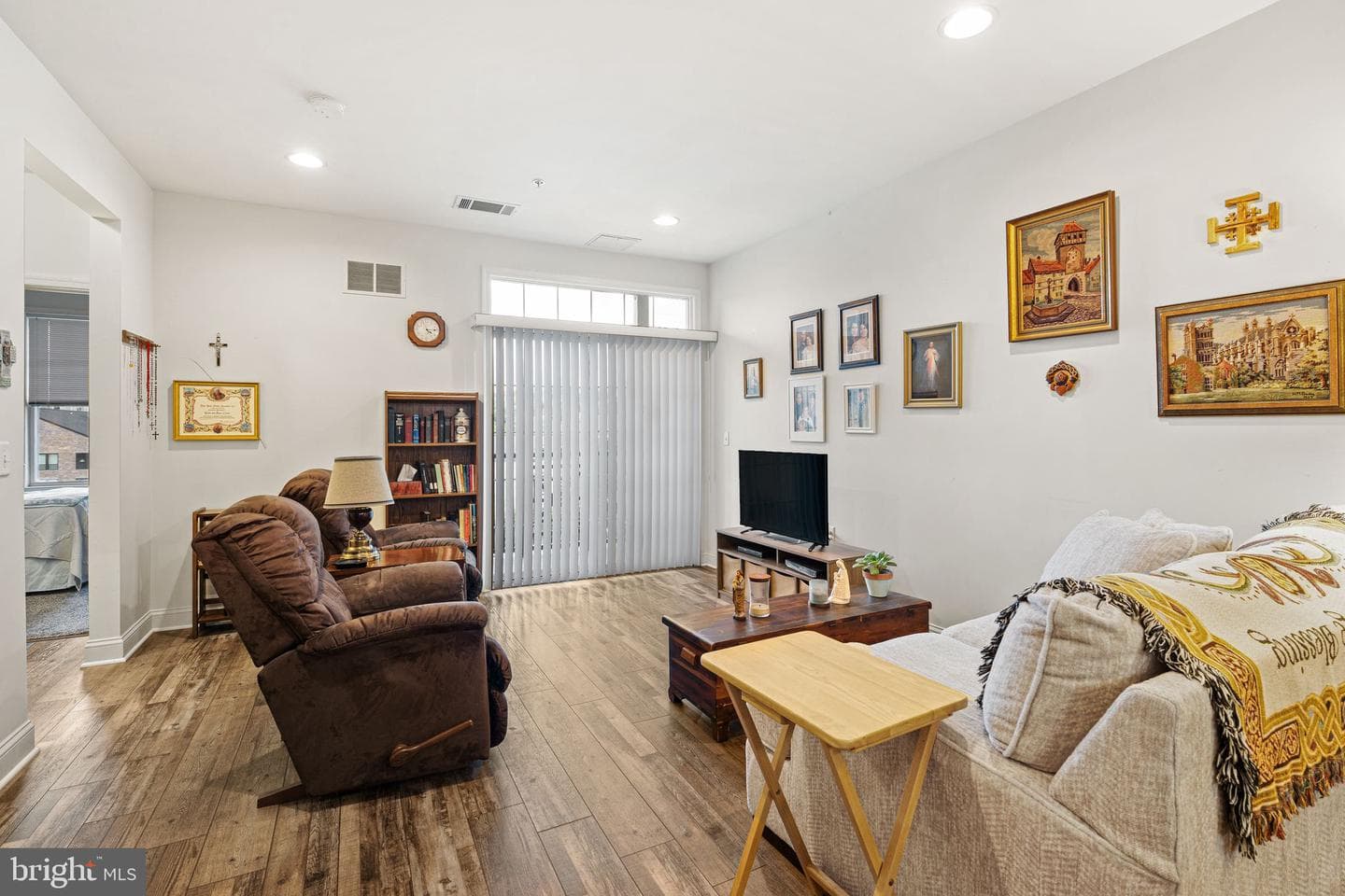 200 W Elm Street #1319 photo 7