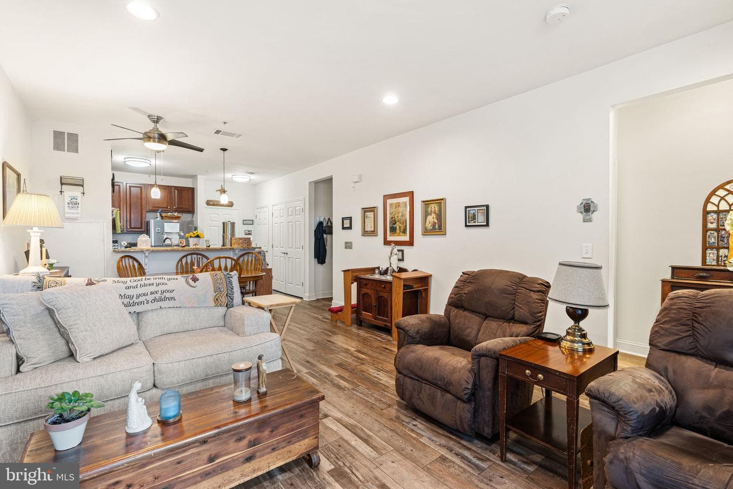 200 W Elm Street #1319 photo 8