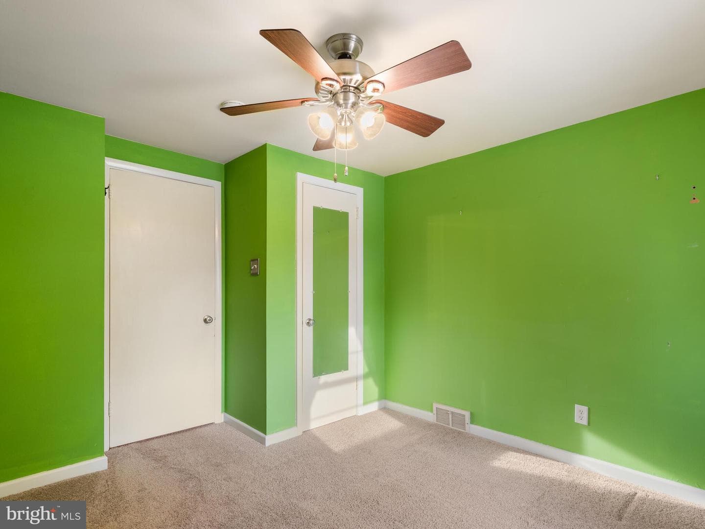 405 Revere Road photo 17