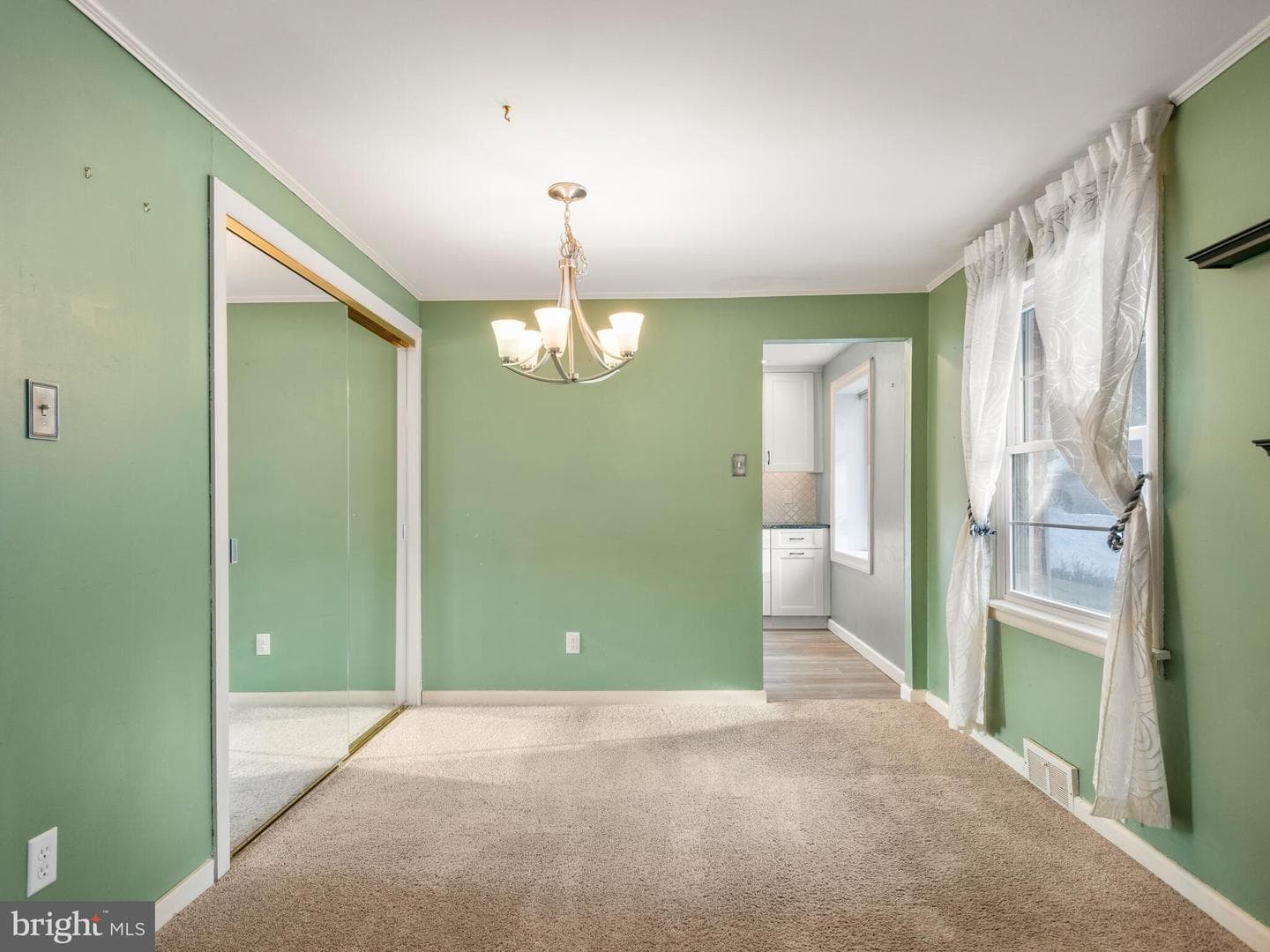 405 Revere Road photo 4