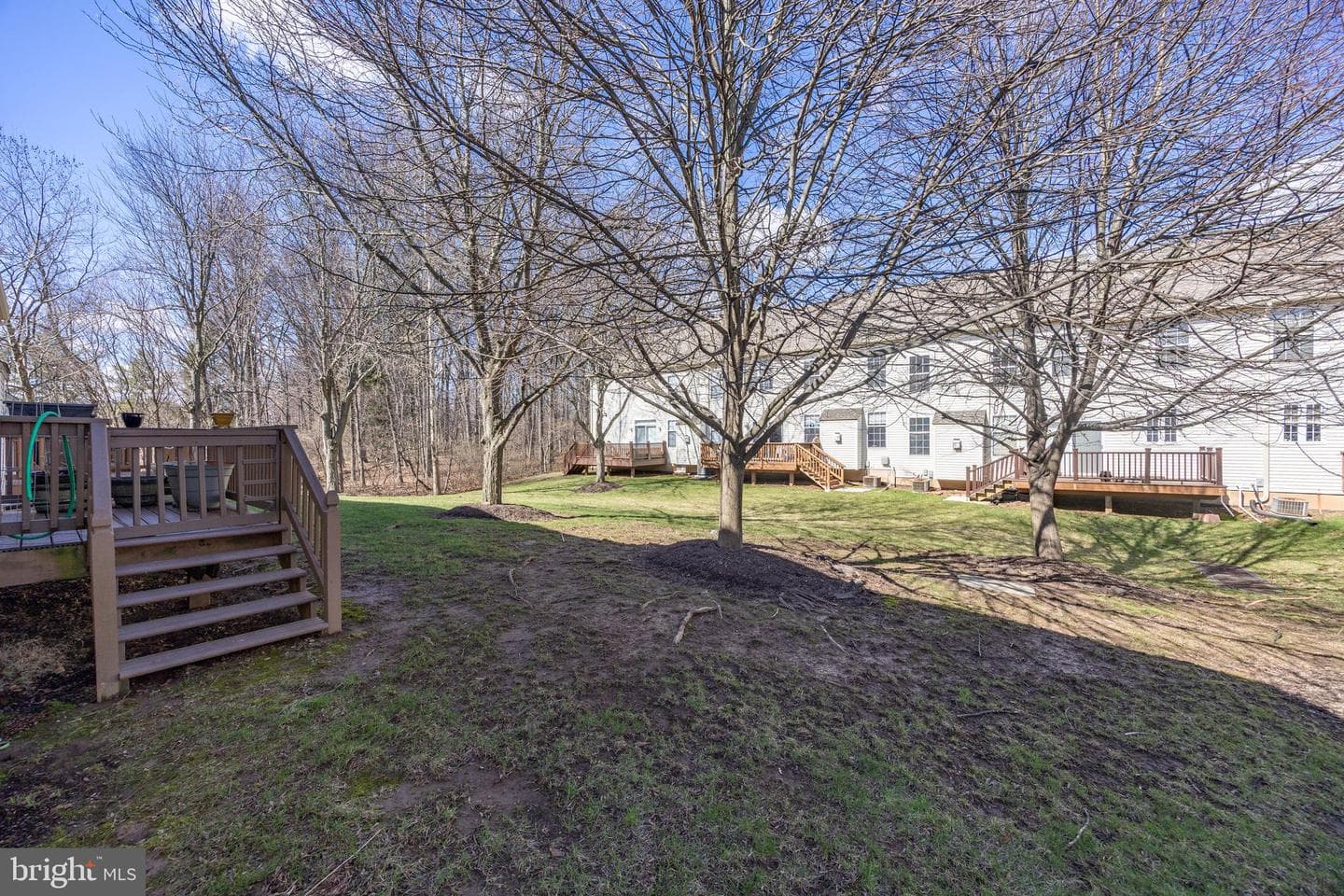 208 Castle Drive photo 39