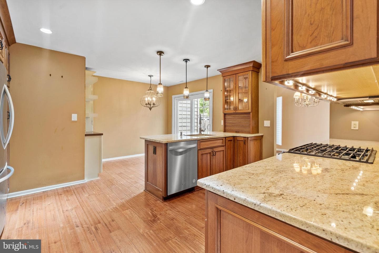 125 Evergreen Court photo 15