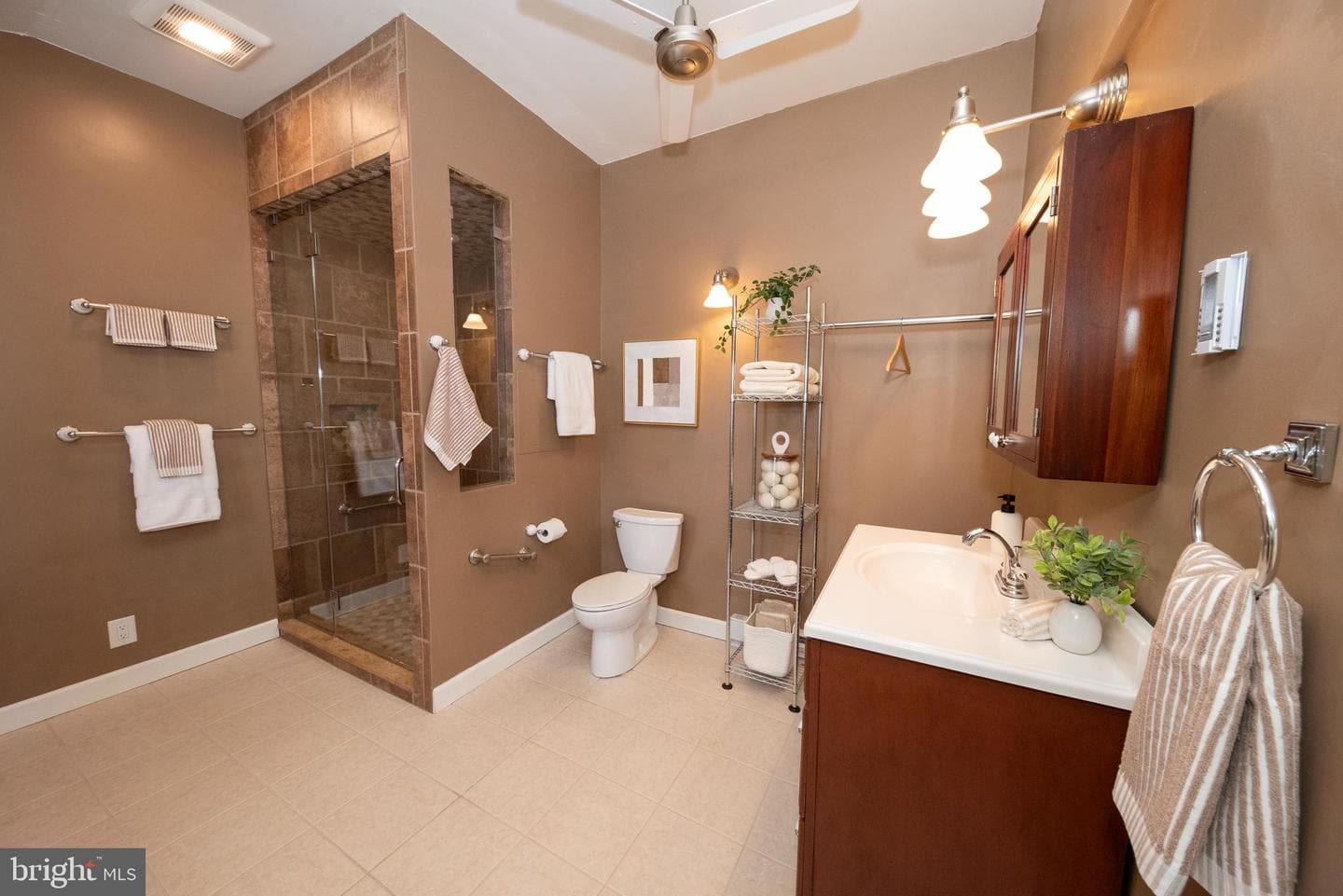 1309 W Orvilla Road photo 14