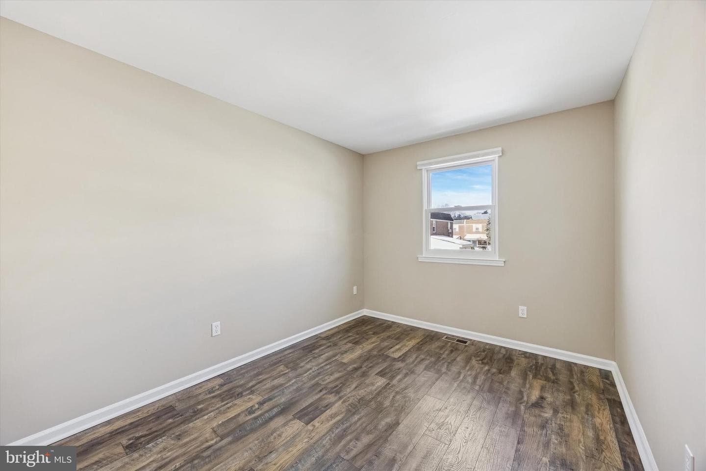 109 Hartranft Avenue photo 14