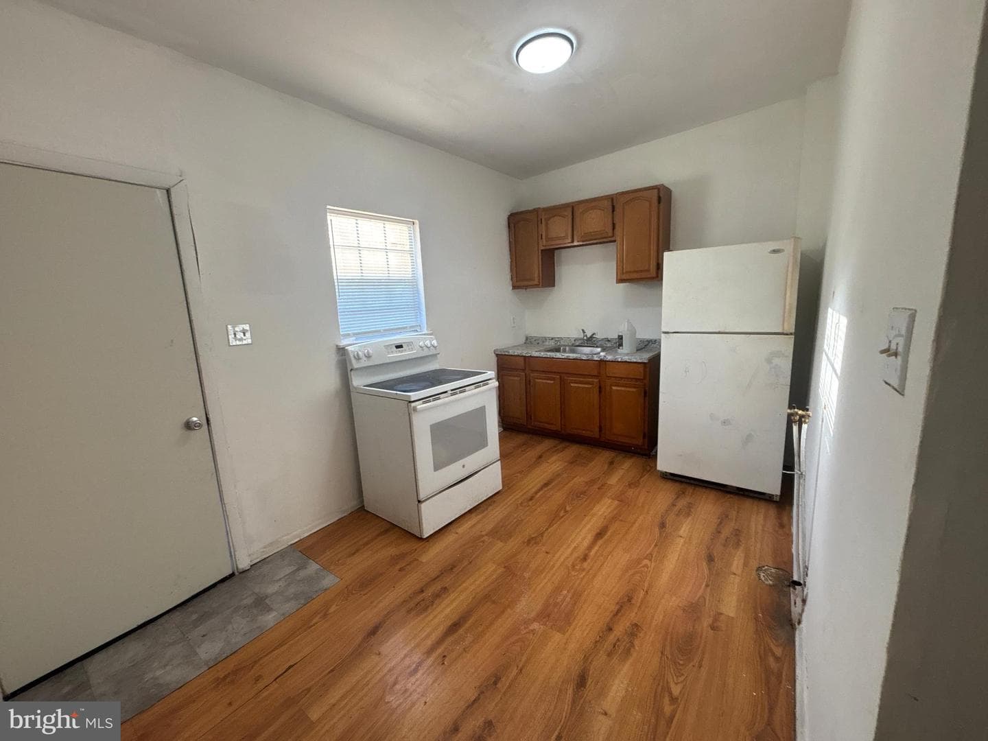 804 Fairbanks Avenue photo 8