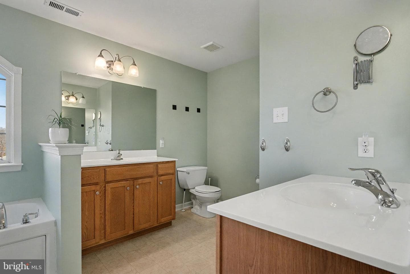 118 Fairbrook Drive photo 19