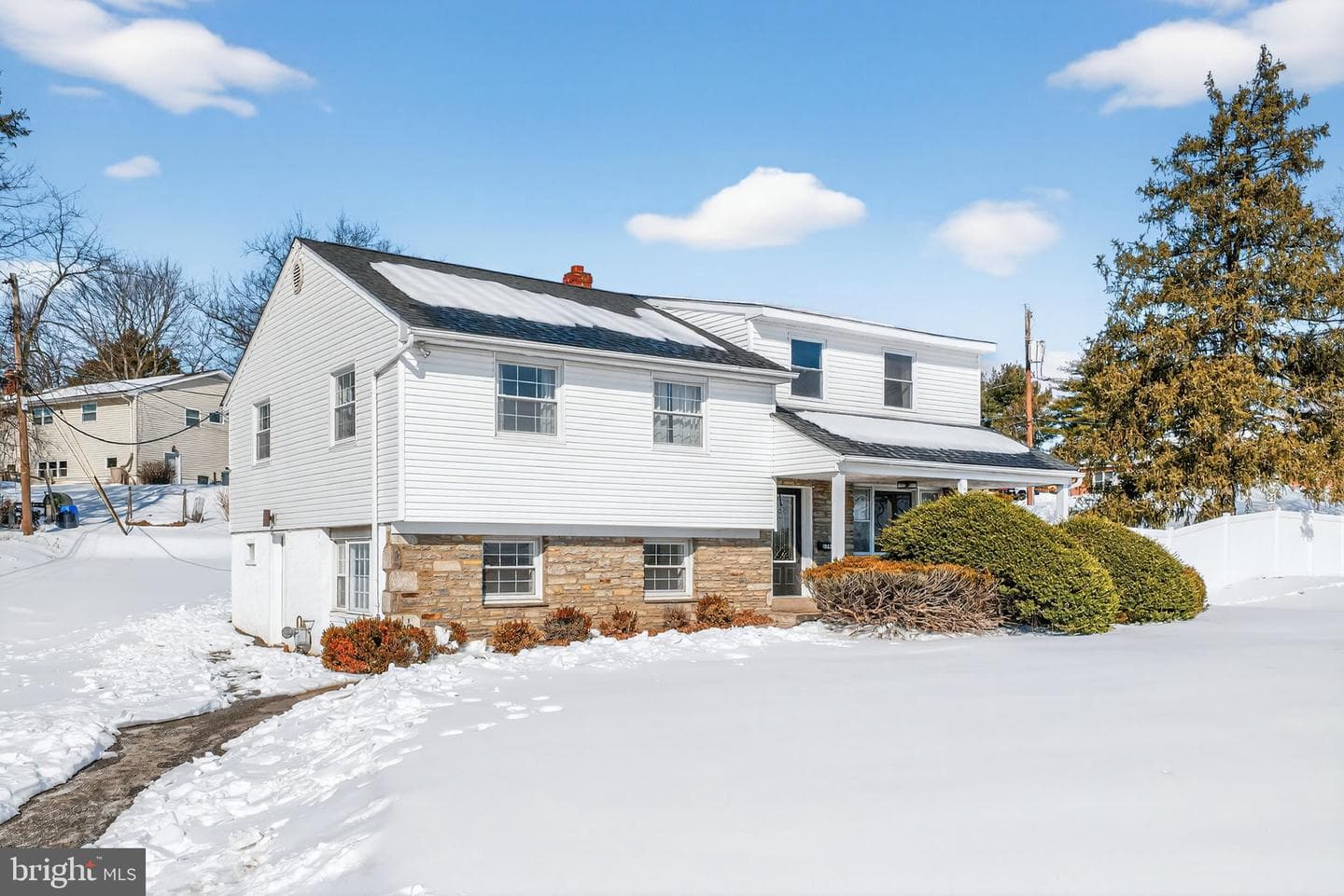 1701 Swede Road photo 3