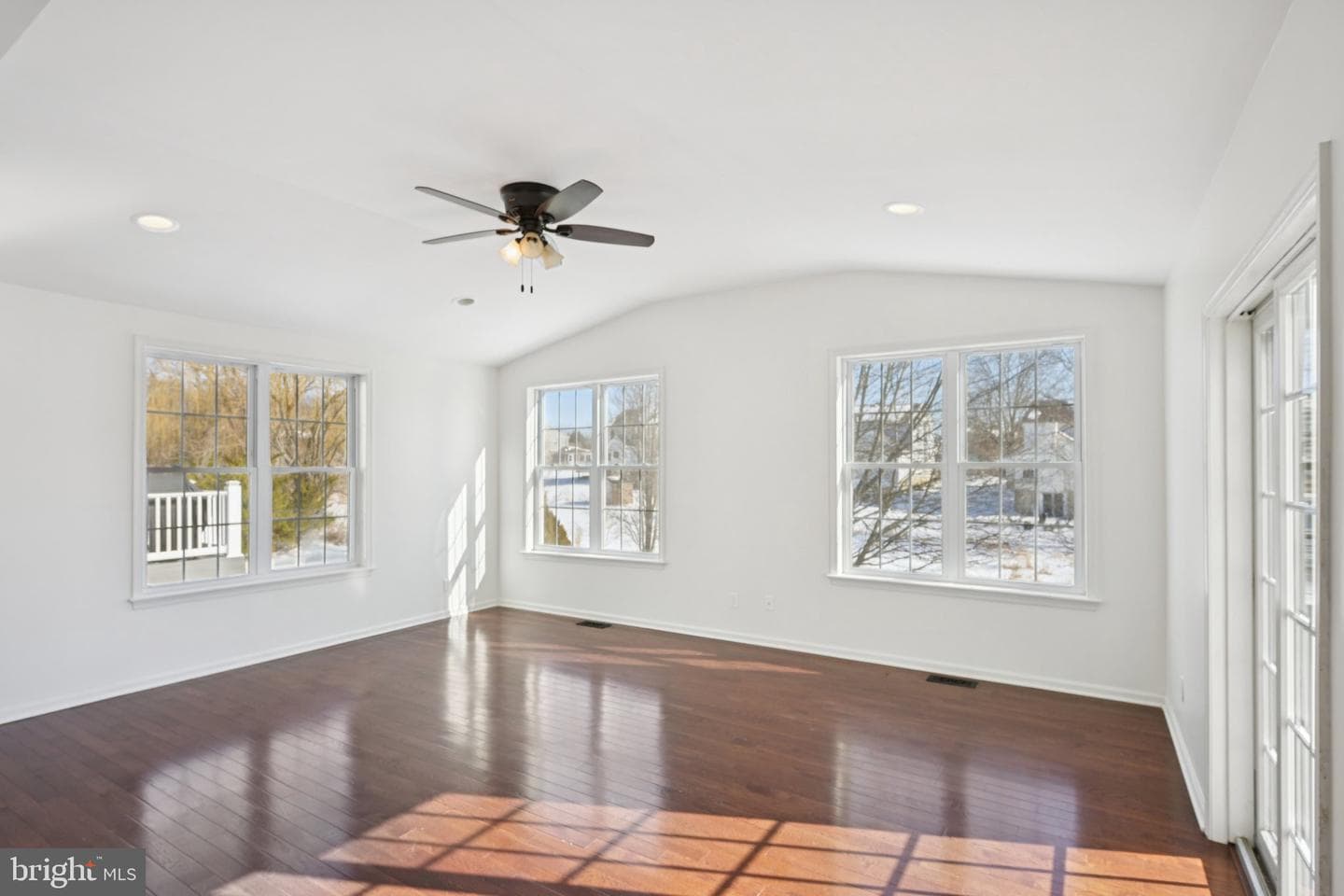 616 Stewart Road photo 14