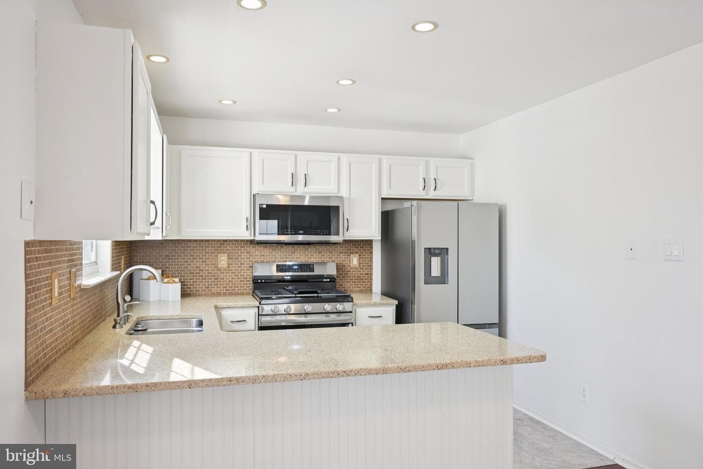616 Stewart Road photo 19