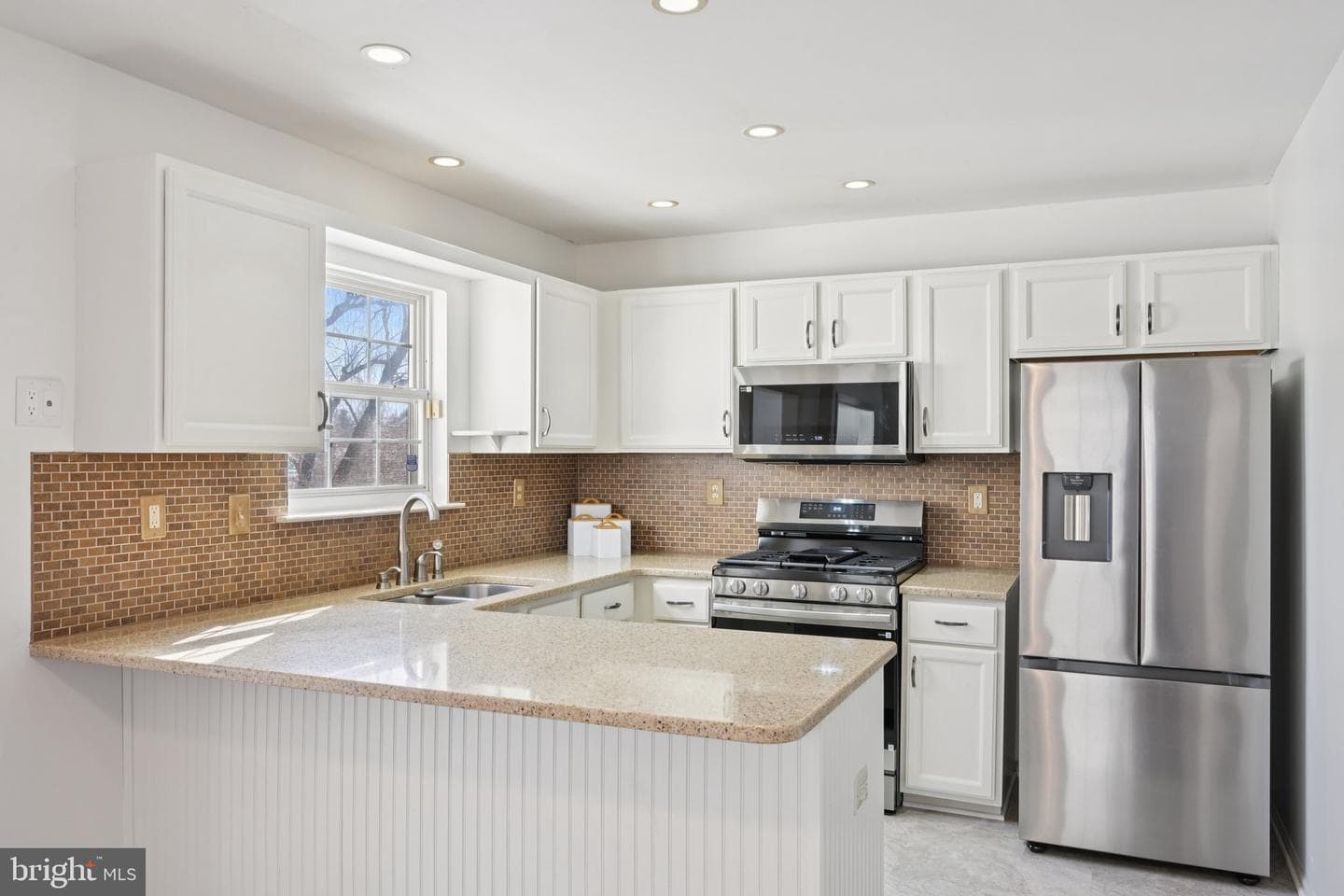 616 Stewart Road photo 20