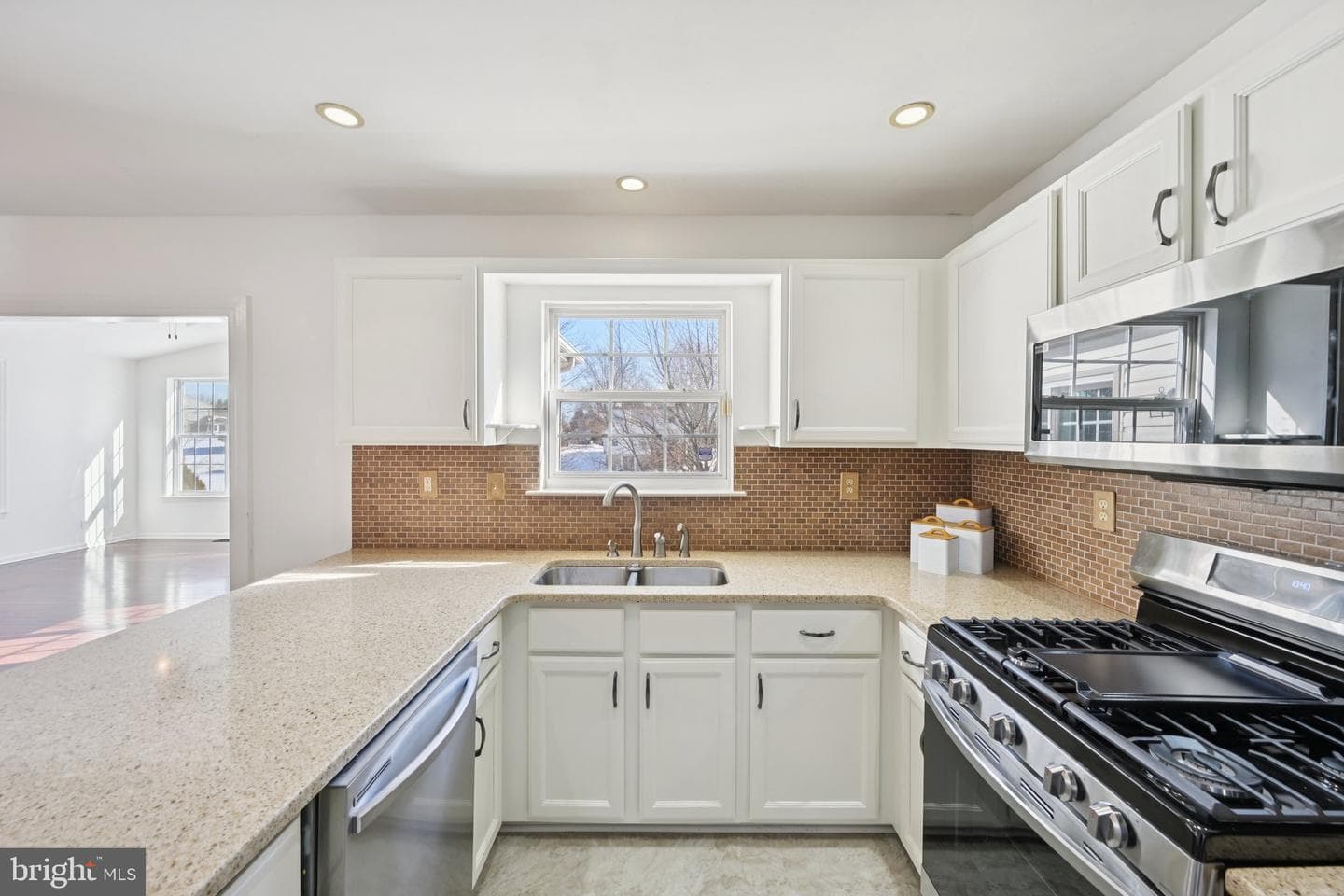 616 Stewart Road photo 21