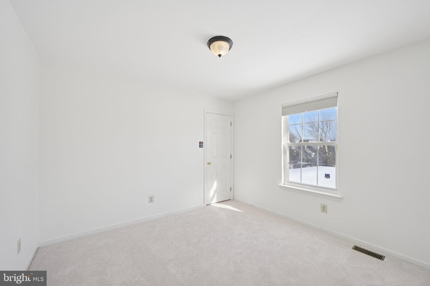 616 Stewart Road photo 30