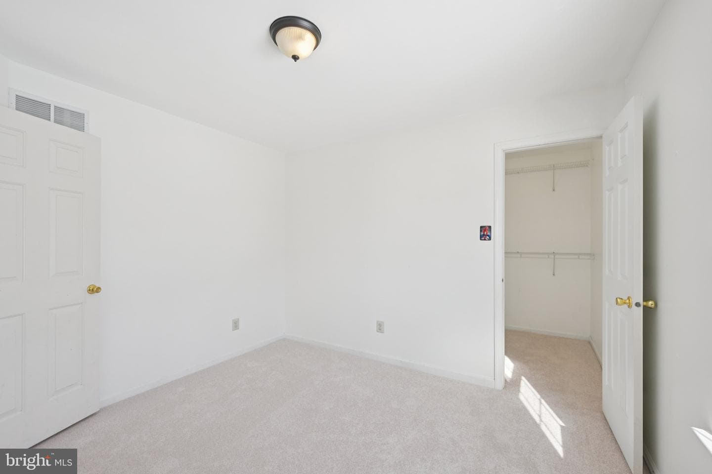 616 Stewart Road photo 31