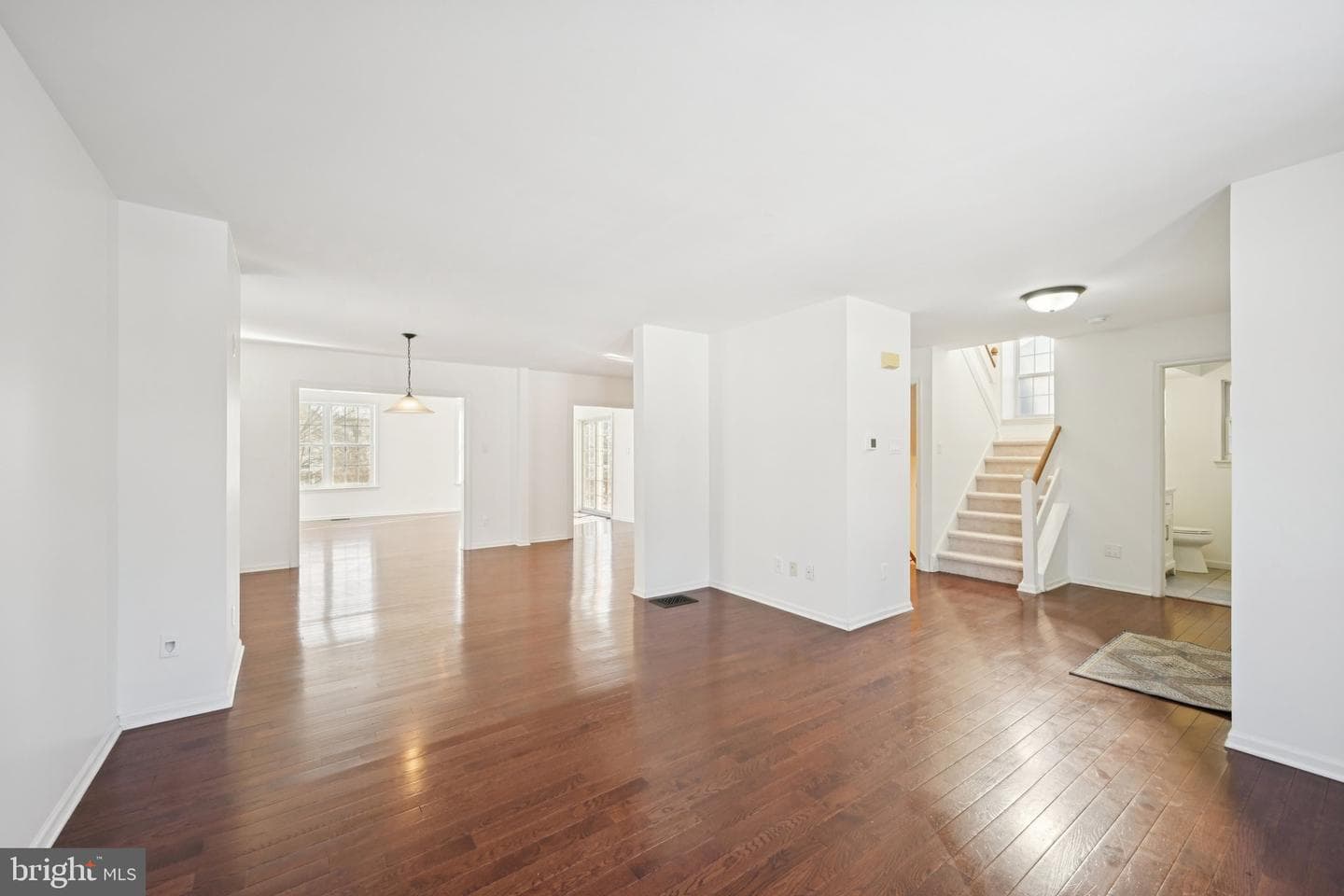 616 Stewart Road photo 9