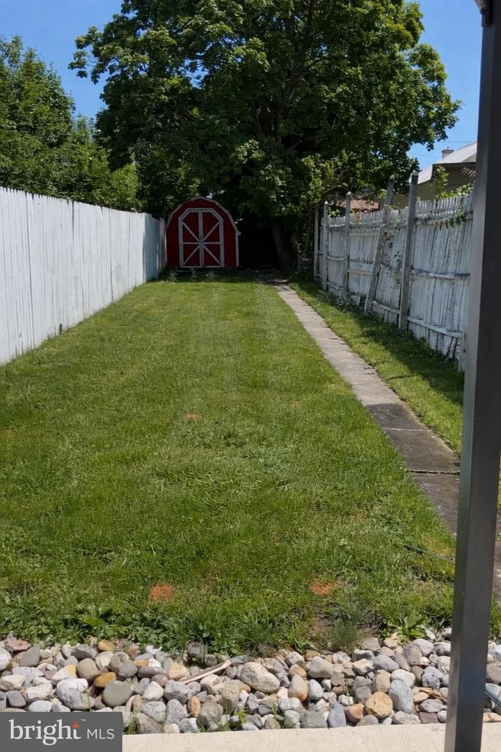 327 Jefferson Street photo 35