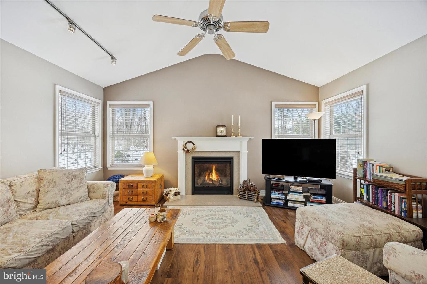 201 Crystal Court photo 15