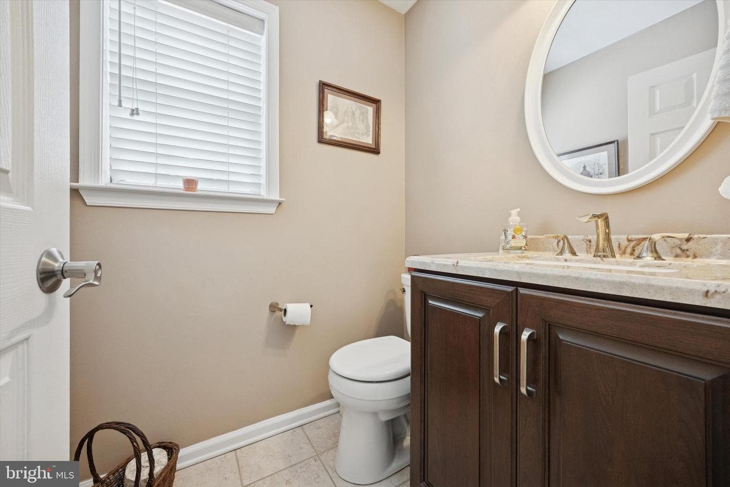 201 Crystal Court photo 17