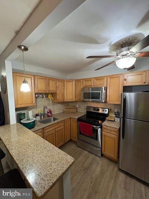 737 Shaw Avenue photo 2