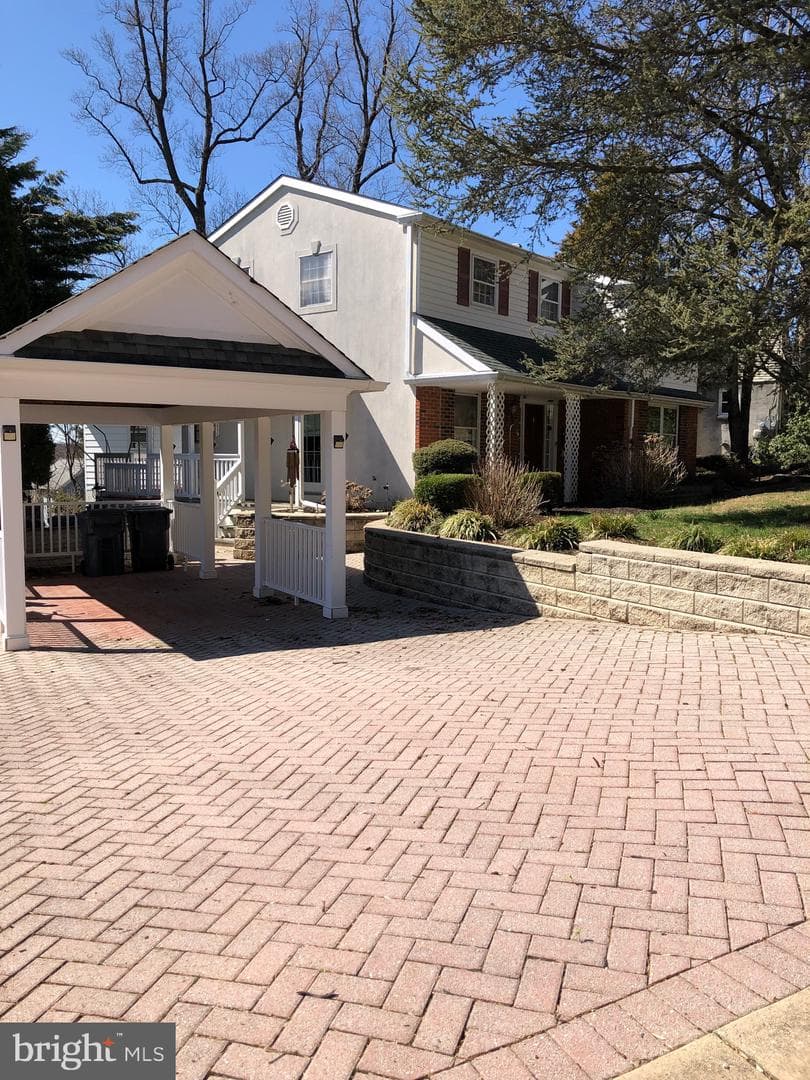 659 Roberts Avenue photo 28