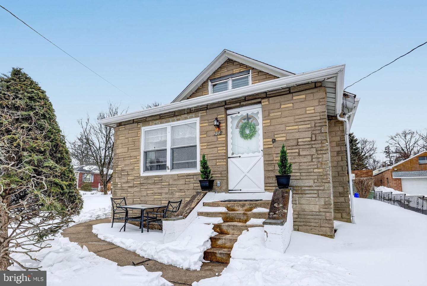 208 Limekiln Pike photo 2