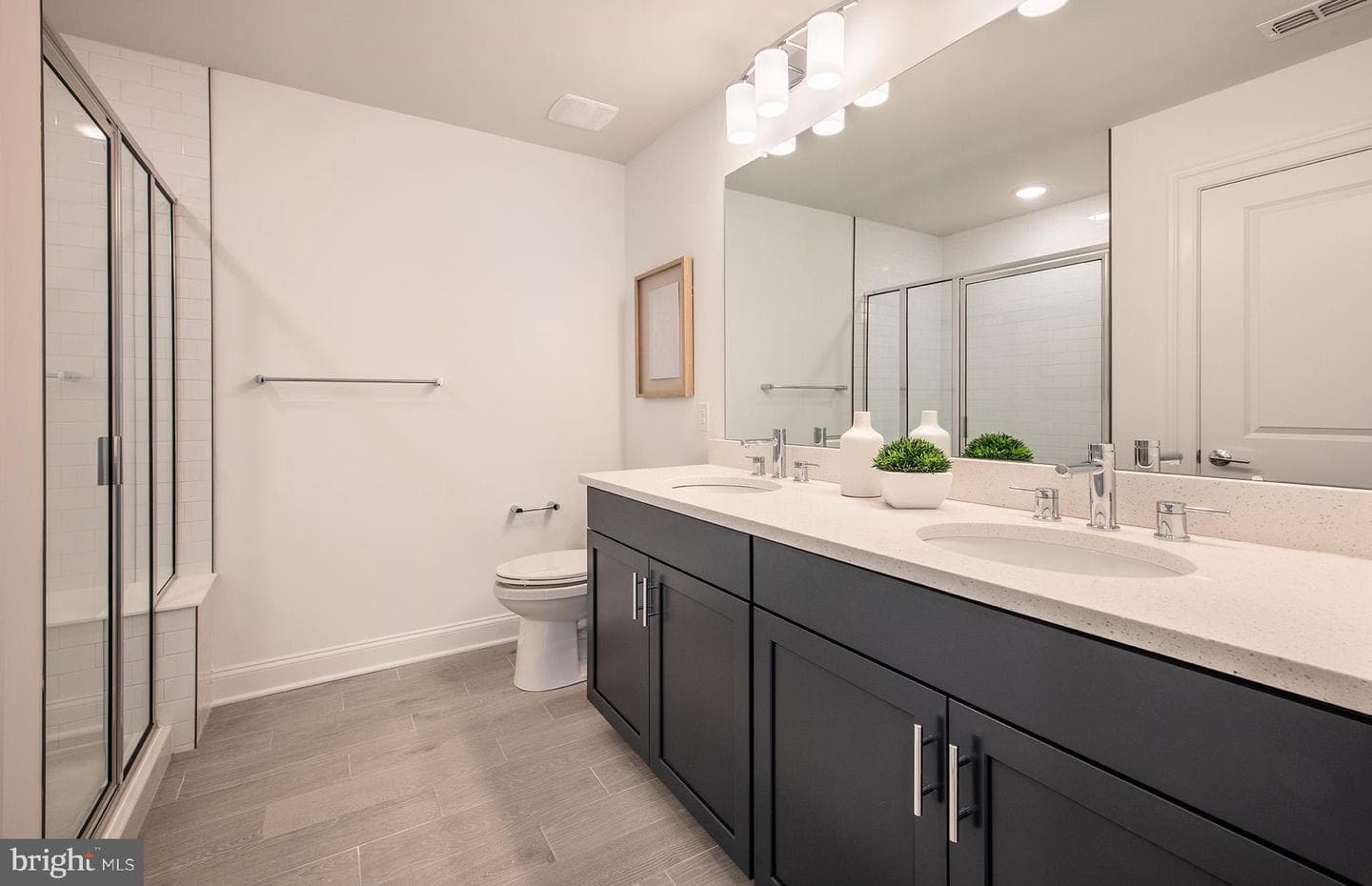 604 America #northbrook Model Drive photo 12