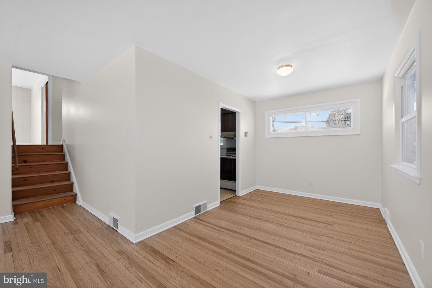 205 Willard Road photo 11