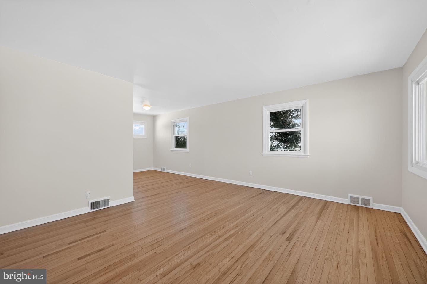 205 Willard Road photo 12