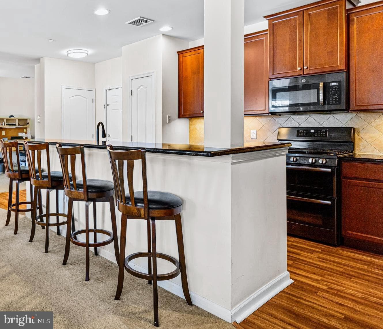 372 Carson Terrace photo 4
