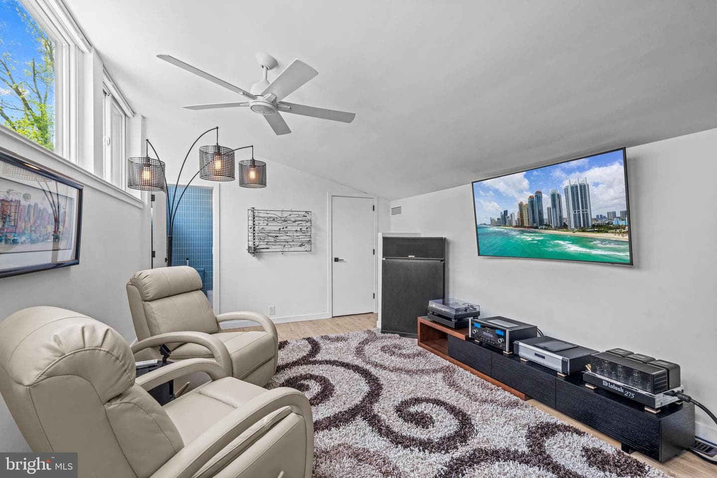 420 Cathcart Road photo 32