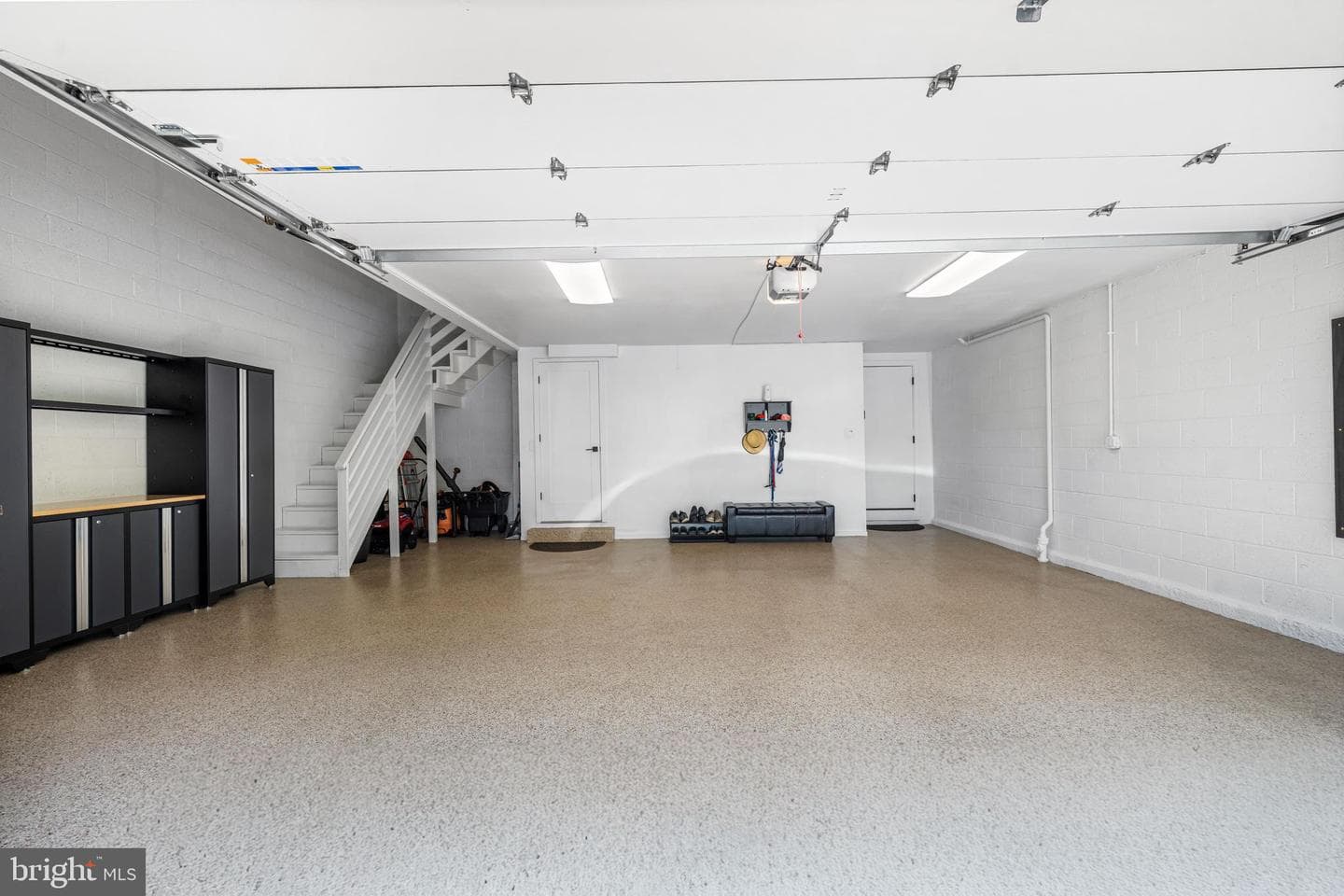 420 Cathcart Road photo 34