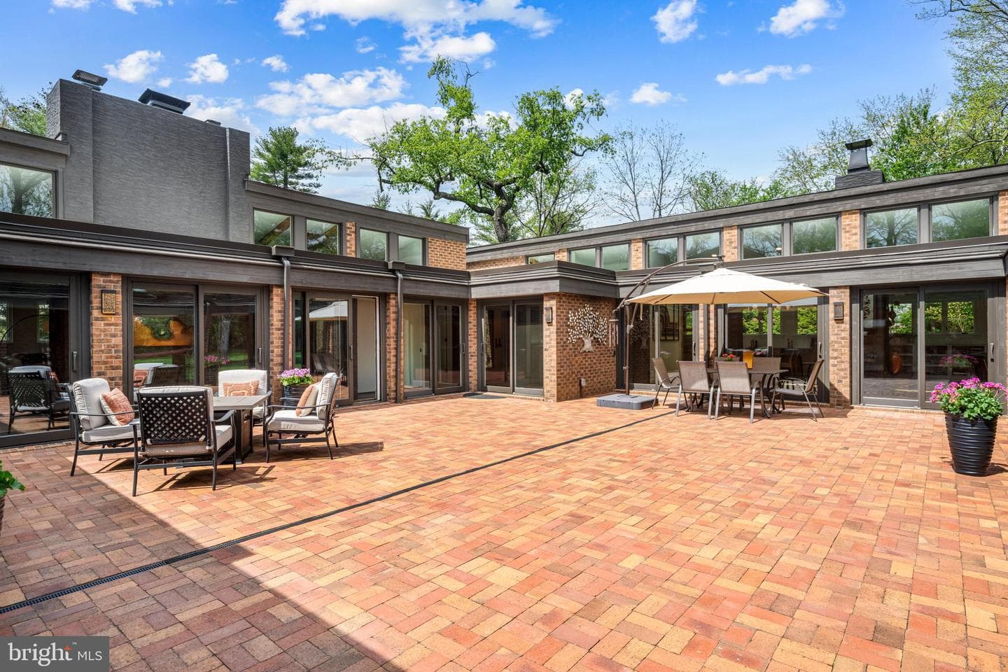 420 Cathcart Road photo 38