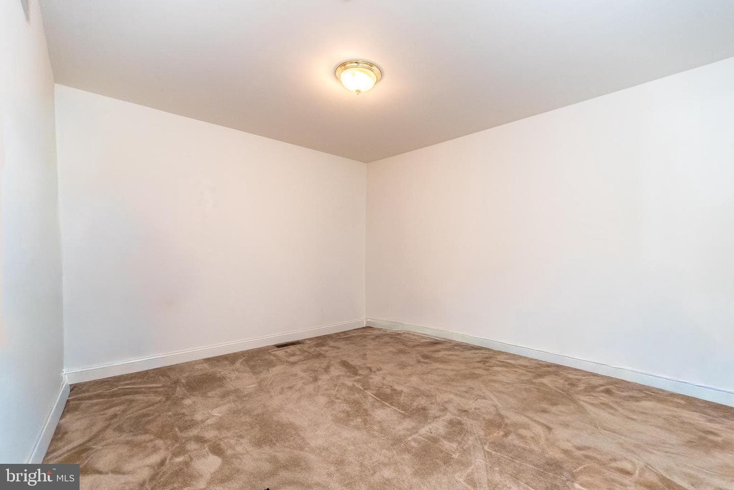 114 W Kennedy Road #189 photo 27