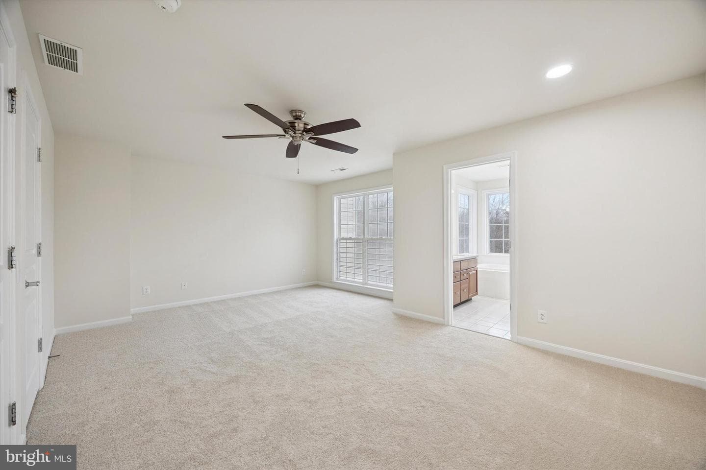 252 Hudson Drive photo 22