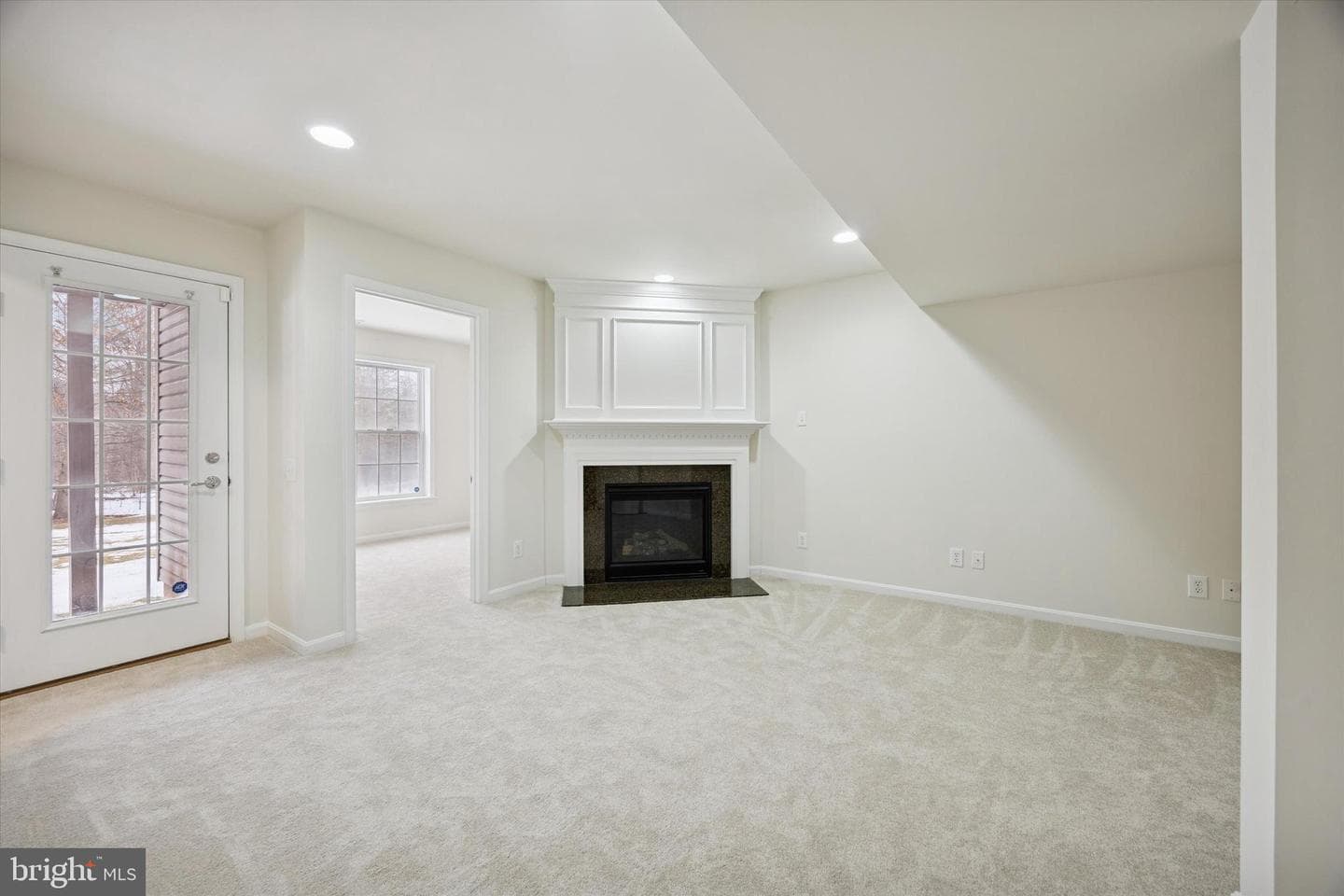 252 Hudson Drive photo 4