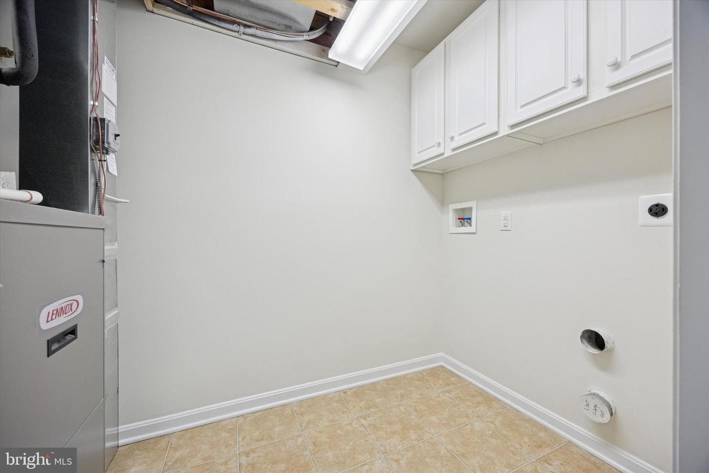 252 Hudson Drive photo 8