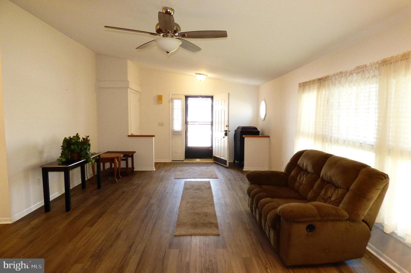 268 Williams Lane photo 6